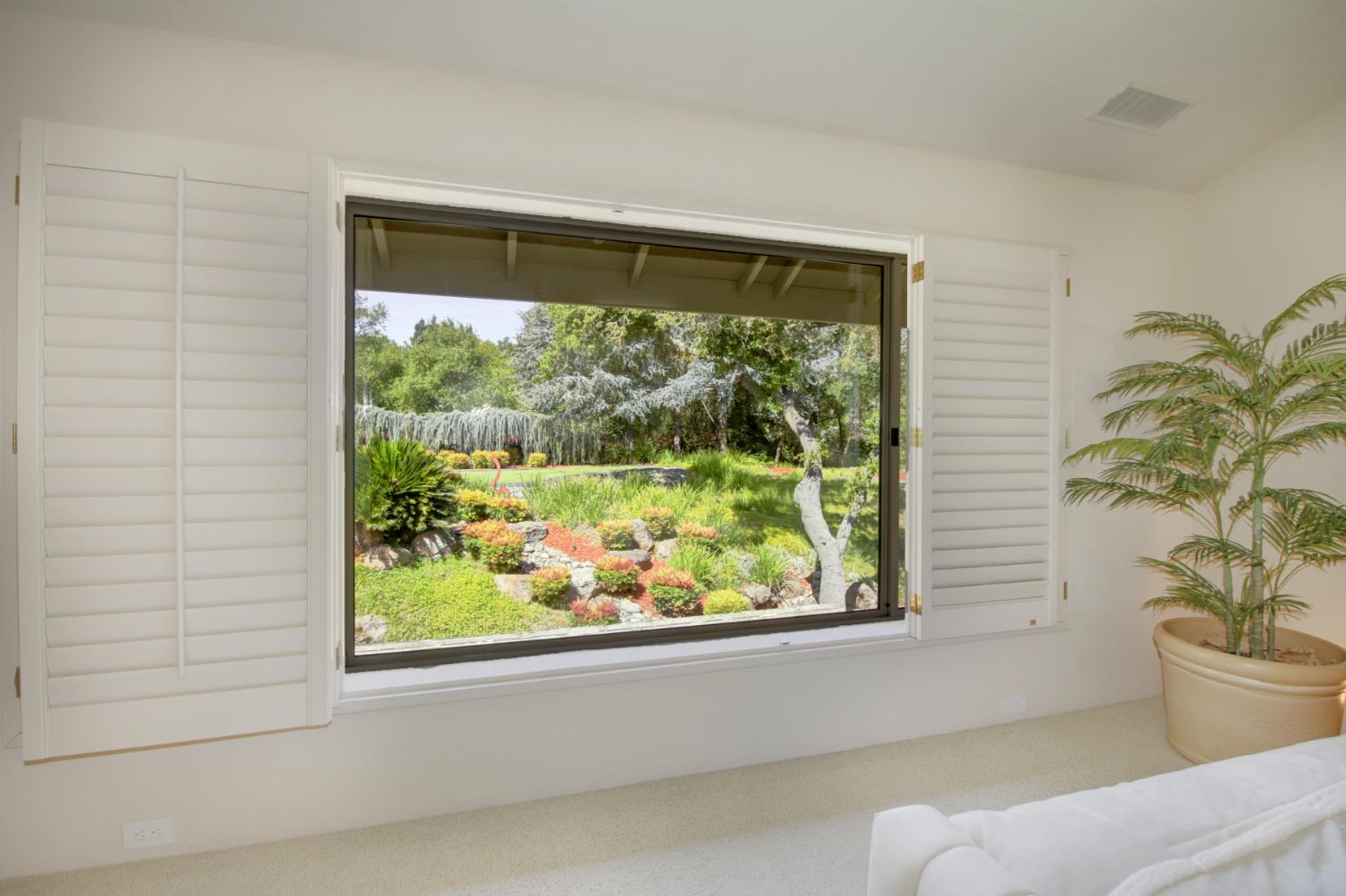 Detail Gallery Image 21 of 76 For 1946 Empire Oaks Ct, Gold River,  CA 95670 - 4 Beds | 4/2 Baths