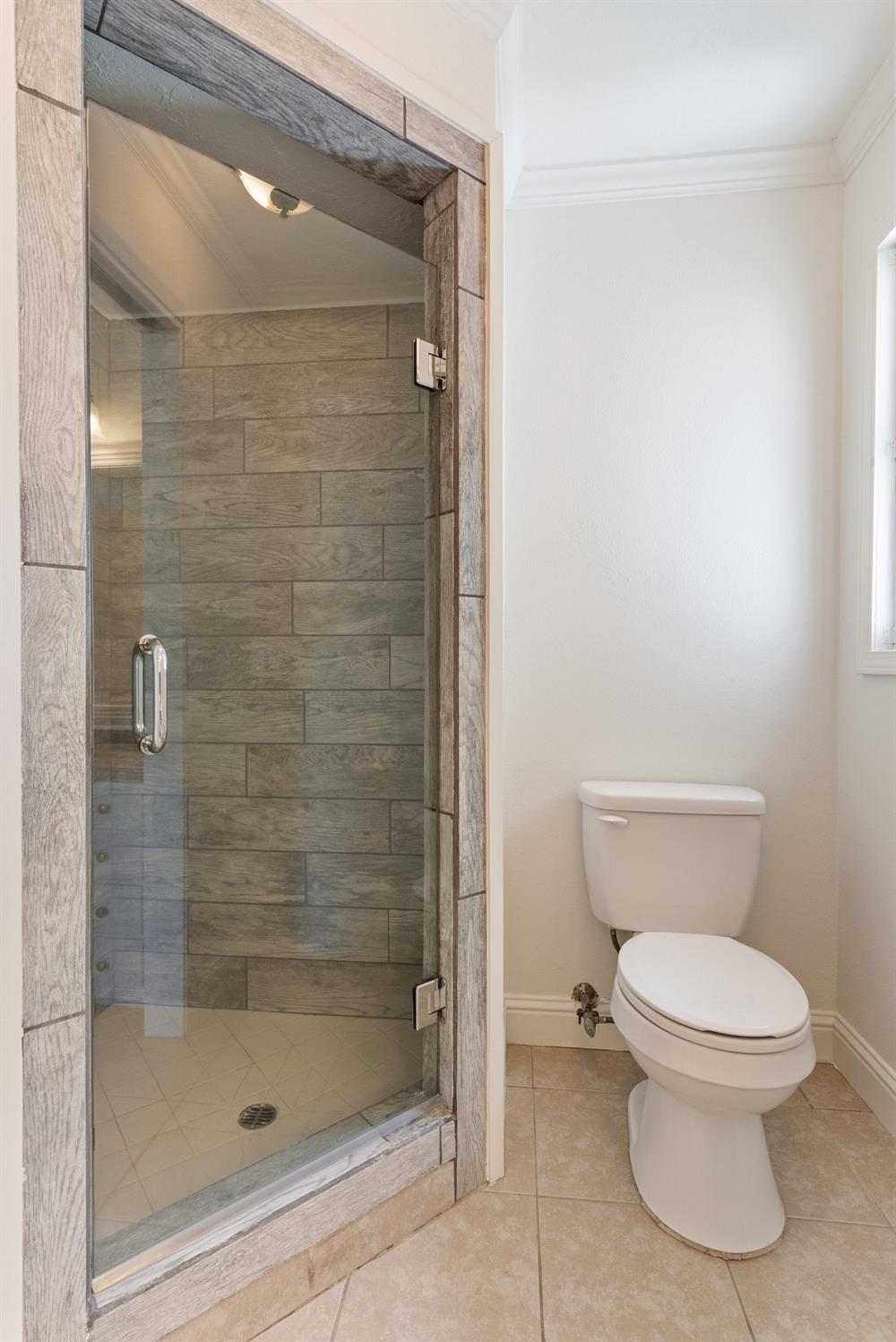 Detail Gallery Image 9 of 53 For 1006 W Benjamin Holt Dr, Stockton,  CA 95207 - 4 Beds | 3 Baths