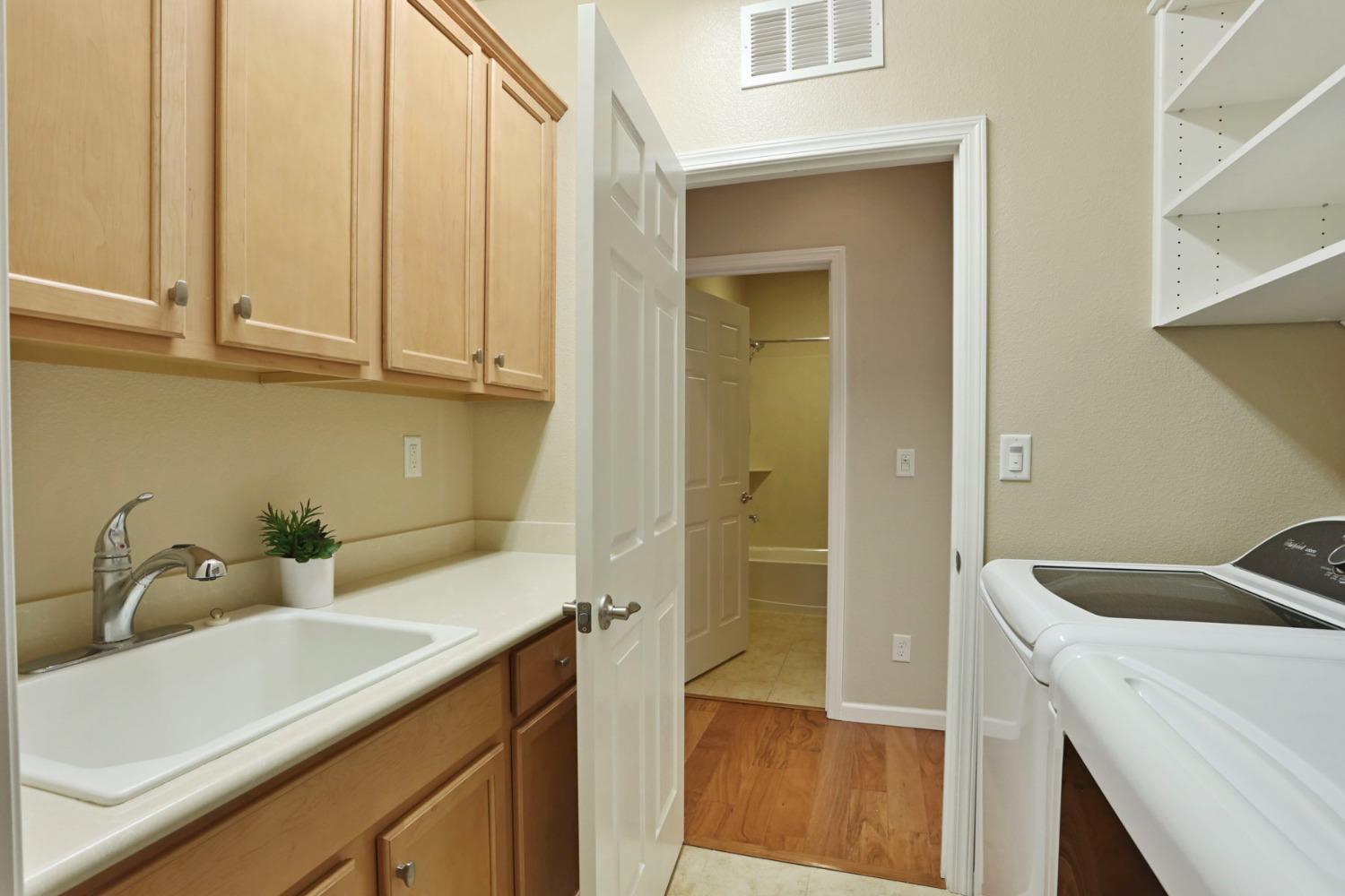 Detail Gallery Image 27 of 71 For 2681 Roseberry Ave, Manteca,  CA 95336 - 2 Beds | 2 Baths