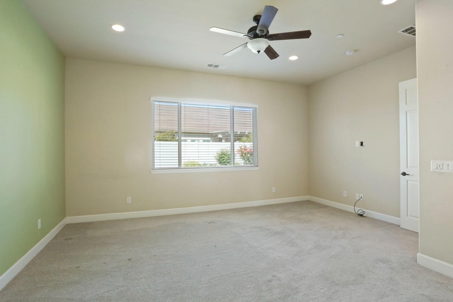 Detail Gallery Image 32 of 75 For 2609 Roseberry Ave, Manteca,  CA 95336 - 3 Beds | 2 Baths