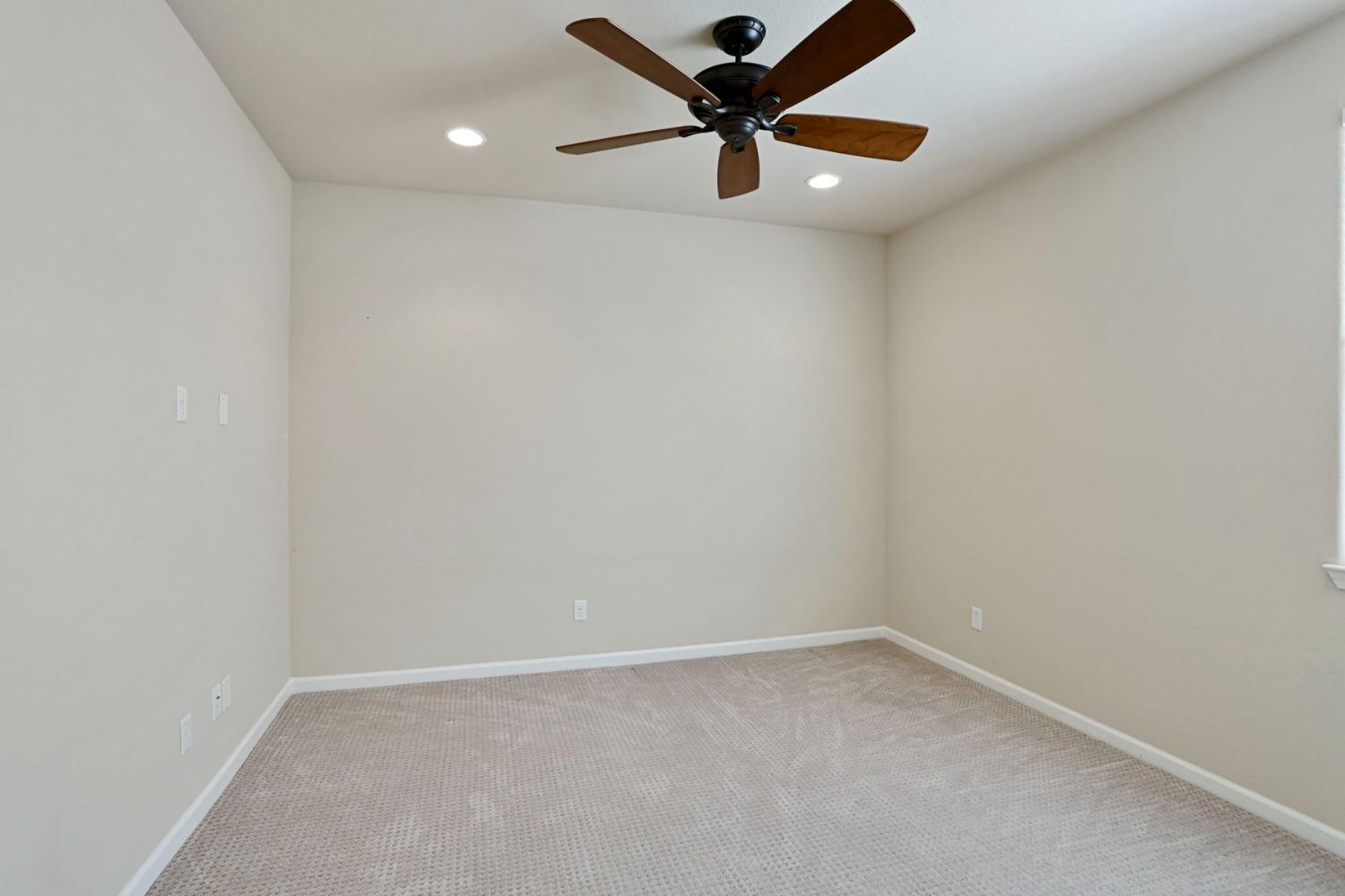 Detail Gallery Image 32 of 71 For 2681 Roseberry Ave, Manteca,  CA 95336 - 2 Beds | 2 Baths