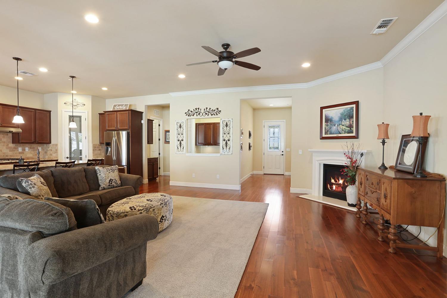 Detail Gallery Image 17 of 75 For 2609 Roseberry Ave, Manteca,  CA 95336 - 3 Beds | 2 Baths