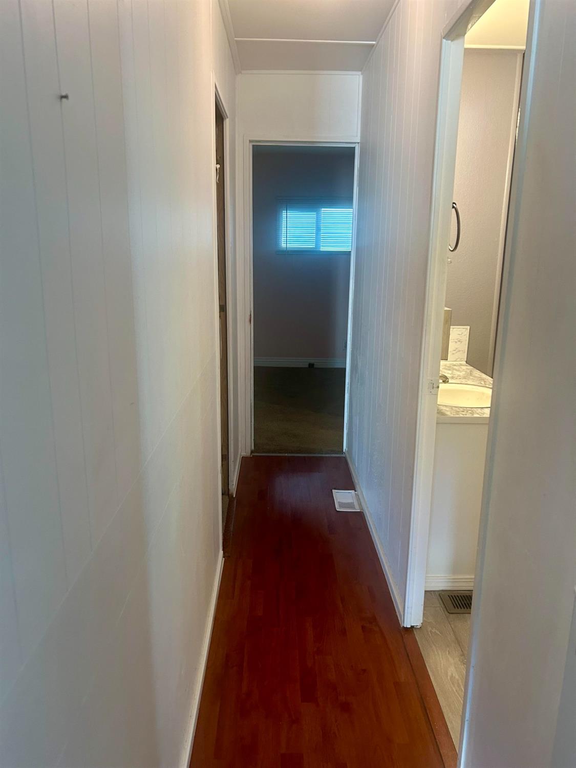 Detail Gallery Image 12 of 33 For 902 Del Paso Blvd 125, Sacramento,  CA 95815 - 2 Beds | 1 Baths