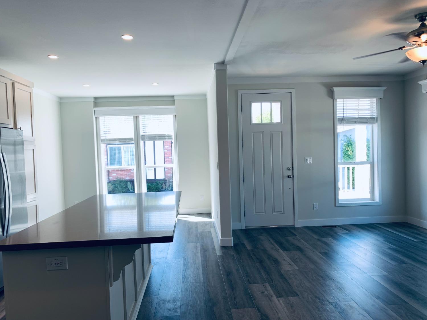 Detail Gallery Image 15 of 52 For 3901 Lake Rd 51, West Sacramento,  CA 95691 - 3 Beds | 2 Baths