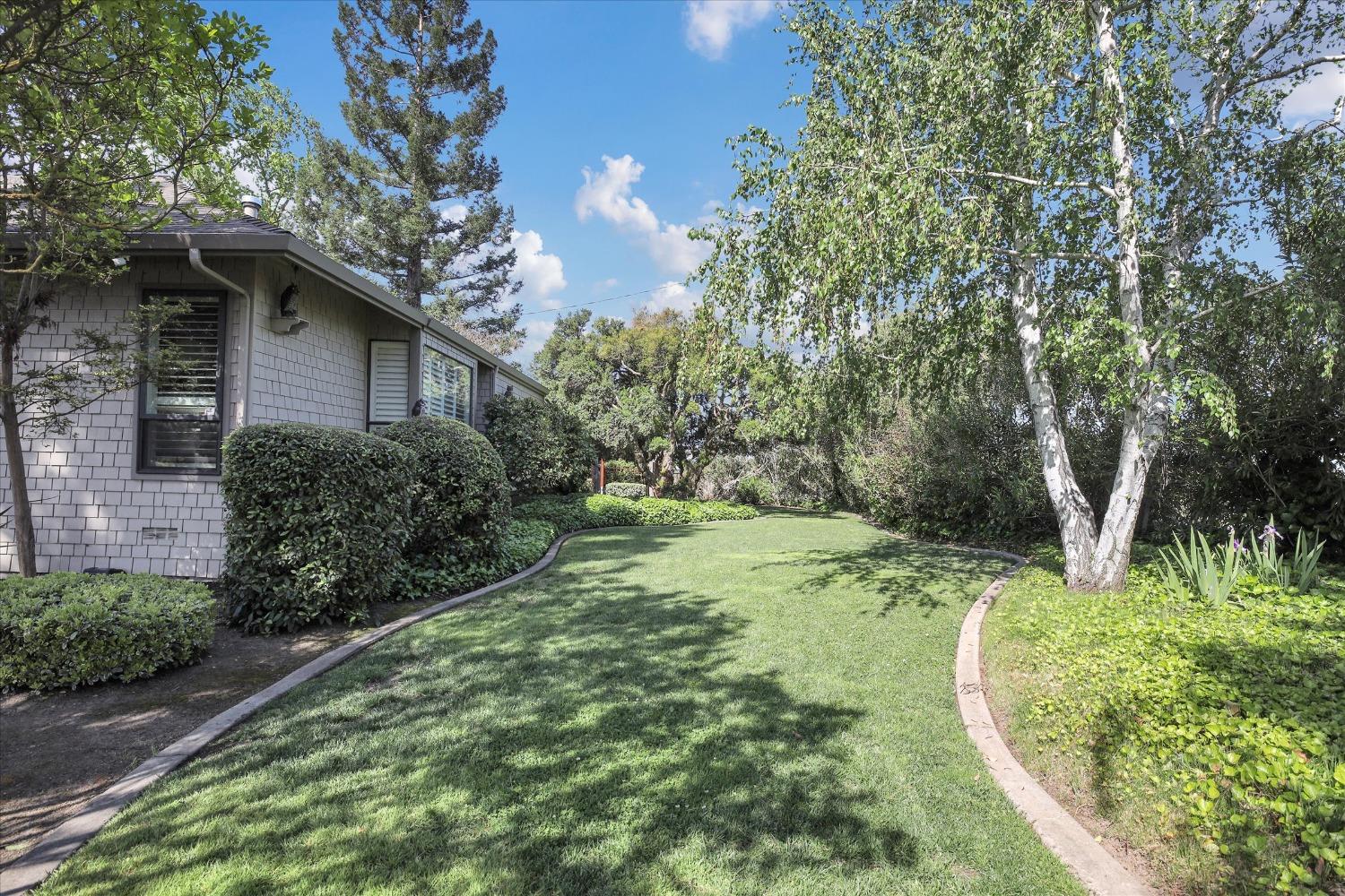Detail Gallery Image 6 of 98 For 6596 E Realty Rd, Lodi,  CA 95240 - 4 Beds | 3/1 Baths