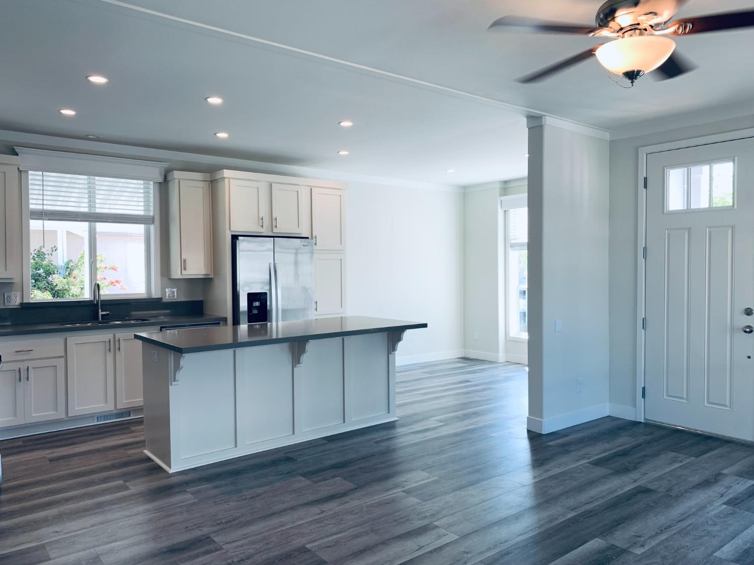 Detail Gallery Image 14 of 52 For 3901 Lake Rd 51, West Sacramento,  CA 95691 - 3 Beds | 2 Baths