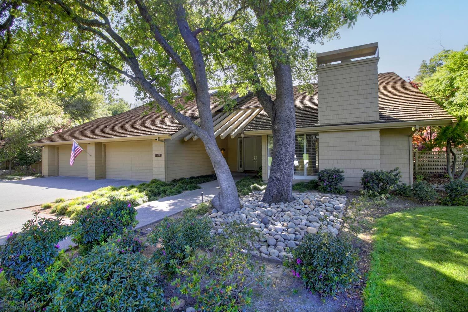 Detail Gallery Image 44 of 76 For 1946 Empire Oaks Ct, Gold River,  CA 95670 - 4 Beds | 4/2 Baths