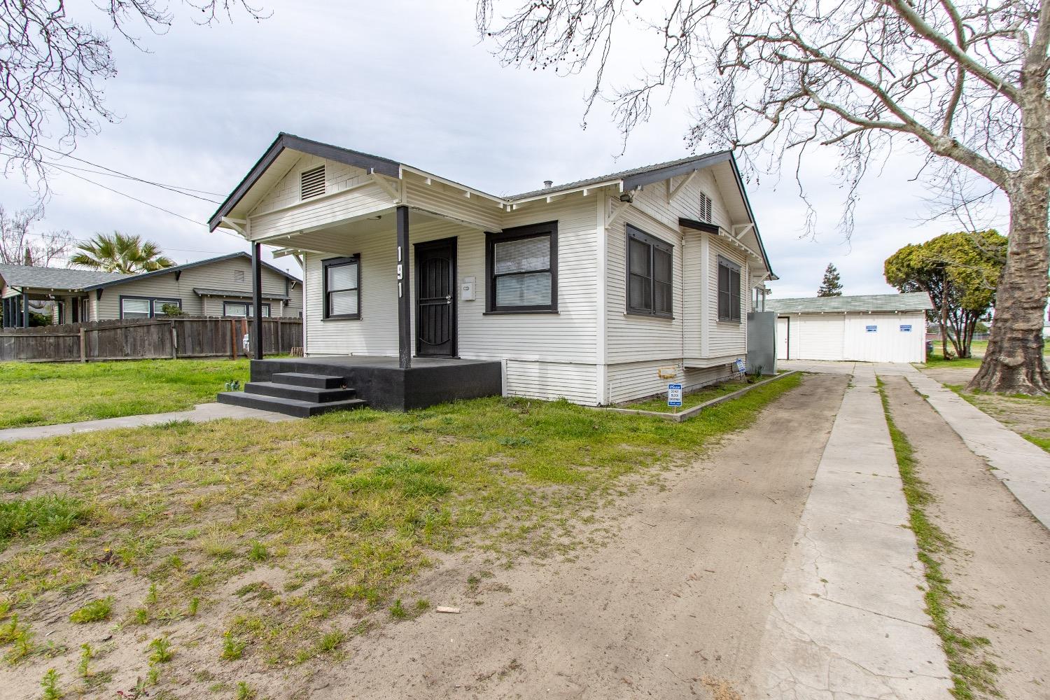 Almond Avenue, Turlock, California image 3