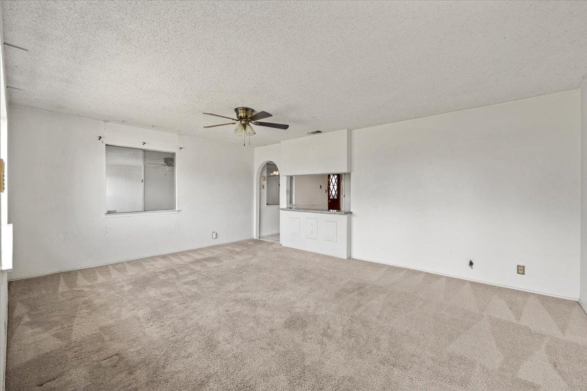 W 6th Street, Rio Linda, California image 3