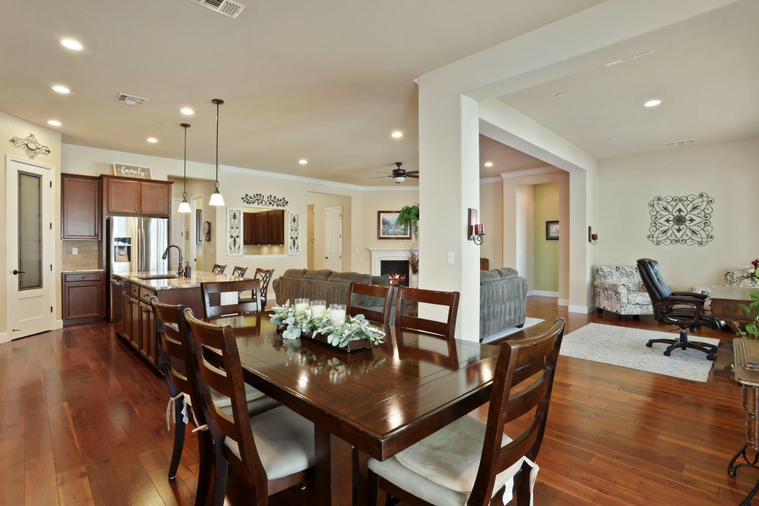 Detail Gallery Image 25 of 75 For 2609 Roseberry Ave, Manteca,  CA 95336 - 3 Beds | 2 Baths
