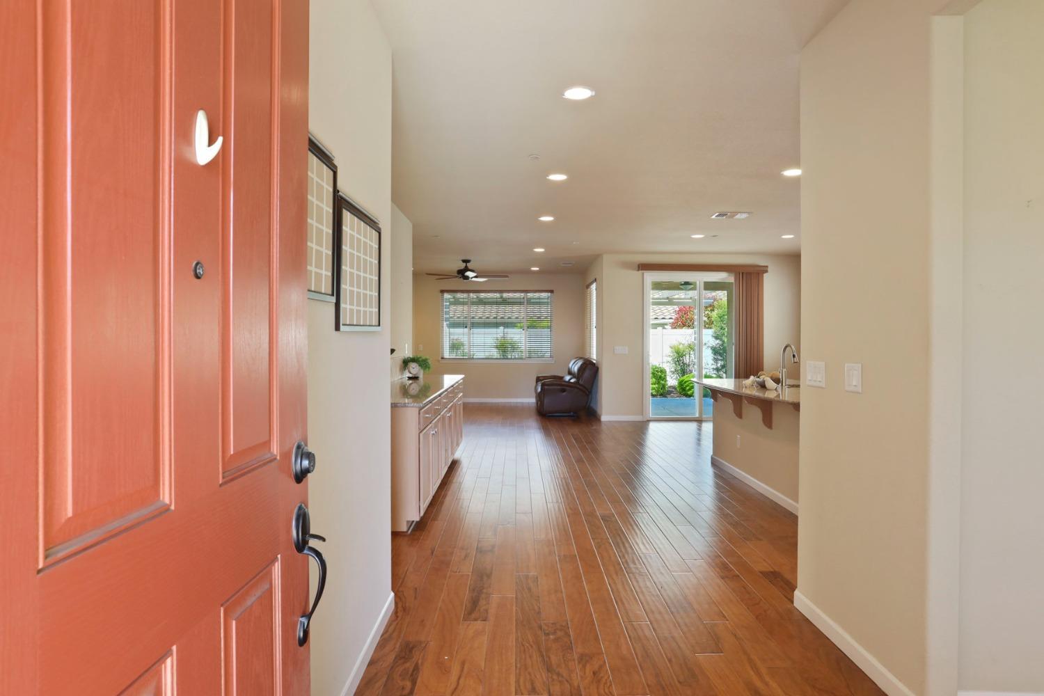 Detail Gallery Image 6 of 71 For 2681 Roseberry Ave, Manteca,  CA 95336 - 2 Beds | 2 Baths