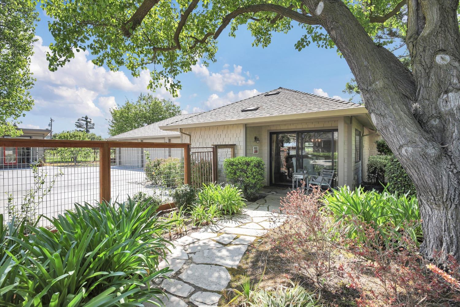 Detail Gallery Image 39 of 98 For 6596 E Realty Rd, Lodi,  CA 95240 - 4 Beds | 3/1 Baths
