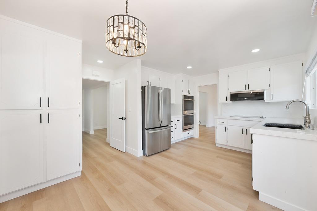 Mount Holly Drive, San Jose, California image 23