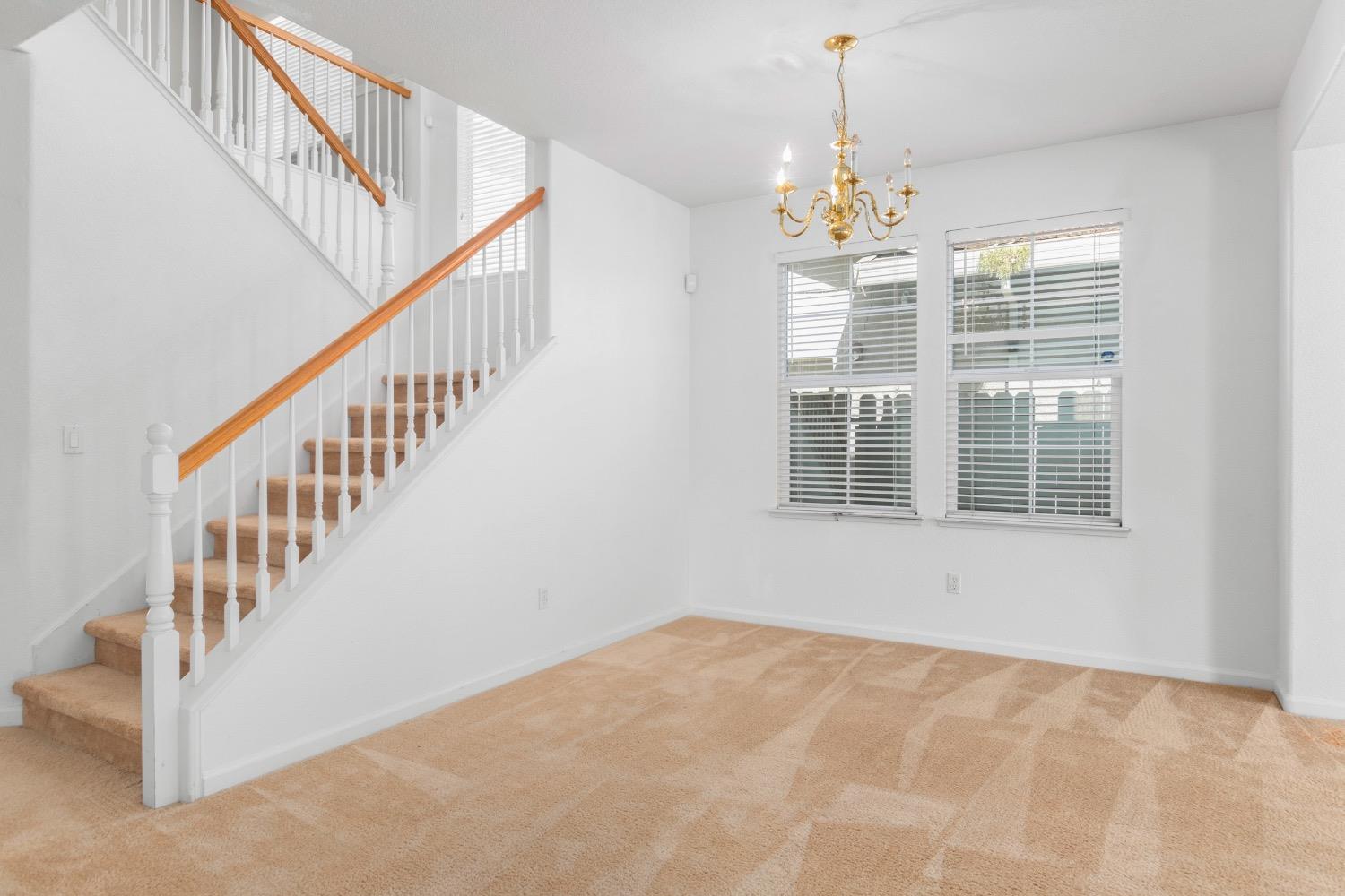 Detail Gallery Image 9 of 37 For 4213 Reunion Ct, Modesto,  CA 95356 - 4 Beds | 3 Baths