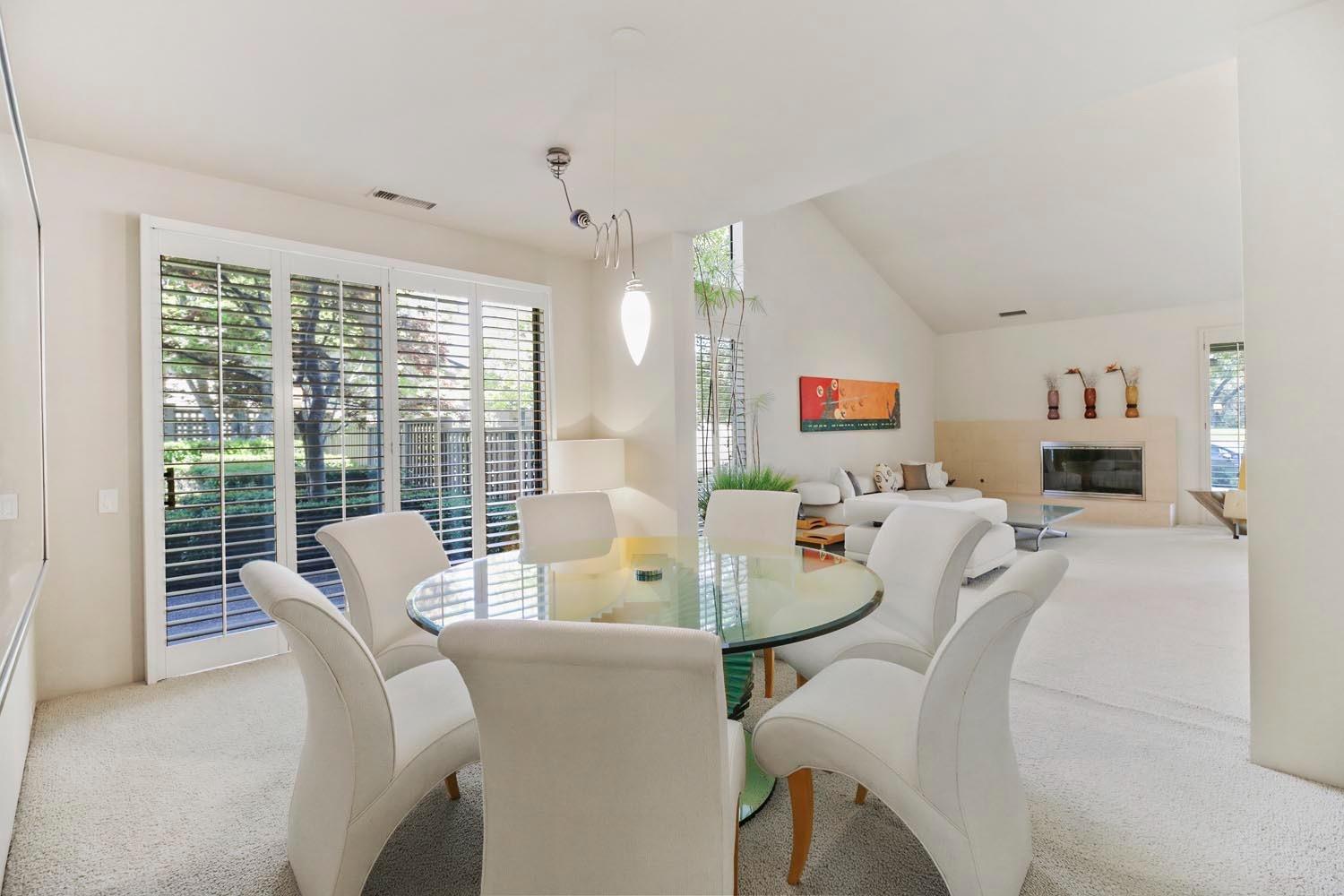 Detail Gallery Image 9 of 76 For 1946 Empire Oaks Ct, Gold River,  CA 95670 - 4 Beds | 4/2 Baths
