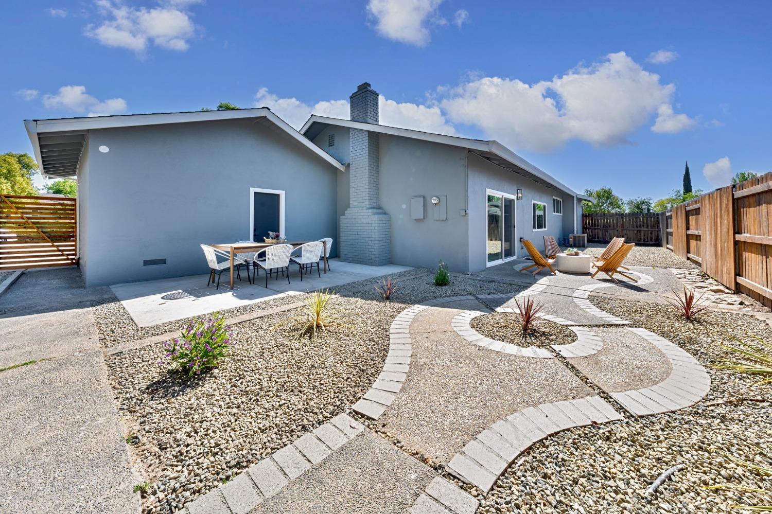 Detail Gallery Image 26 of 30 For 6270 Greenhaven Dr, Sacramento,  CA 95831 - 4 Beds | 2 Baths
