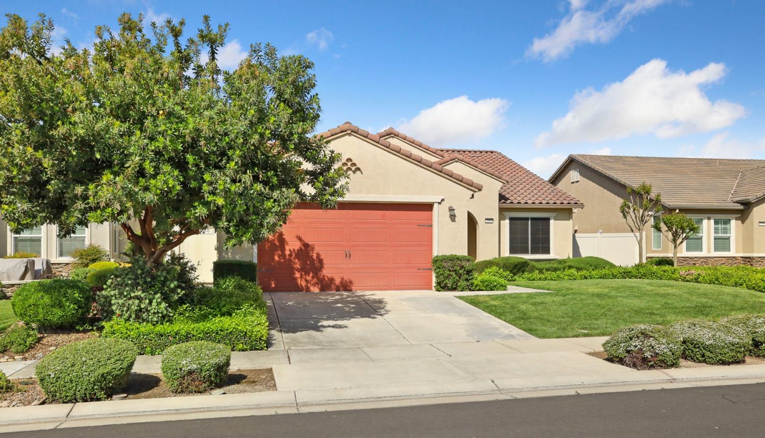 Detail Gallery Image 4 of 71 For 2681 Roseberry Ave, Manteca,  CA 95336 - 2 Beds | 2 Baths
