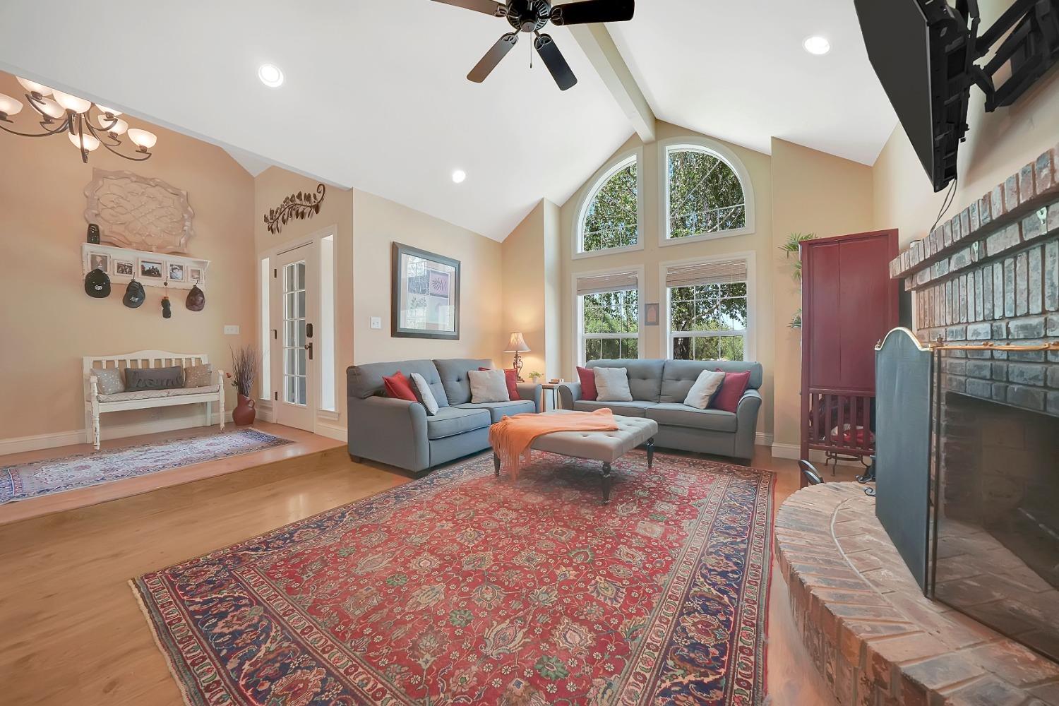 Detail Gallery Image 13 of 95 For 4784 Circle Hill Dr, Valley Springs,  CA 95252 - 3 Beds | 2 Baths