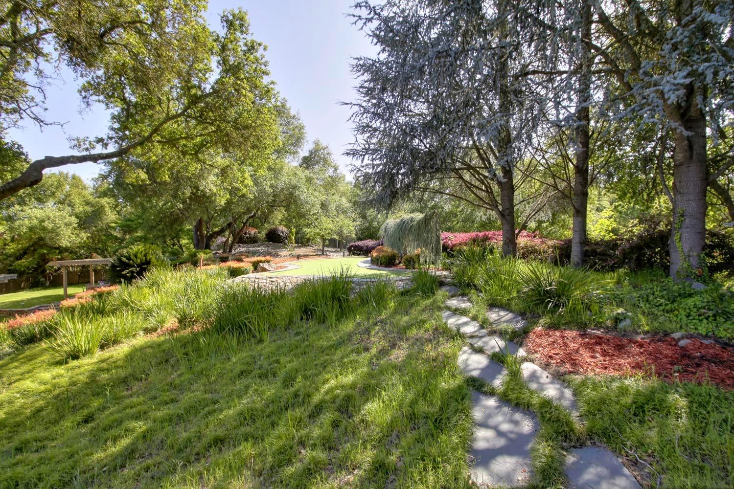 Detail Gallery Image 59 of 76 For 1946 Empire Oaks Ct, Gold River,  CA 95670 - 4 Beds | 4/2 Baths