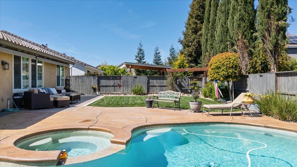 Detail Gallery Image 53 of 66 For 2828 Westport Cir, Oakdale,  CA 95361 - 3 Beds | 3 Baths