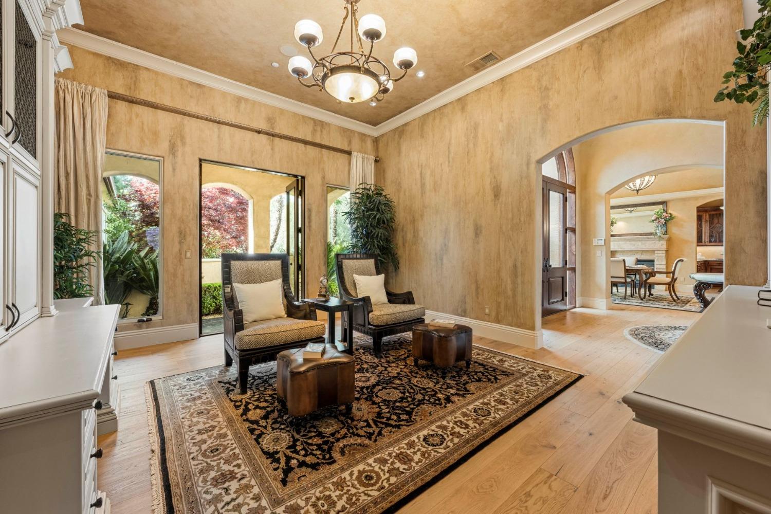 Detail Gallery Image 10 of 81 For 5687 Ridge Park Dr, Loomis,  CA 95650 - 8 Beds | 7/5 Baths