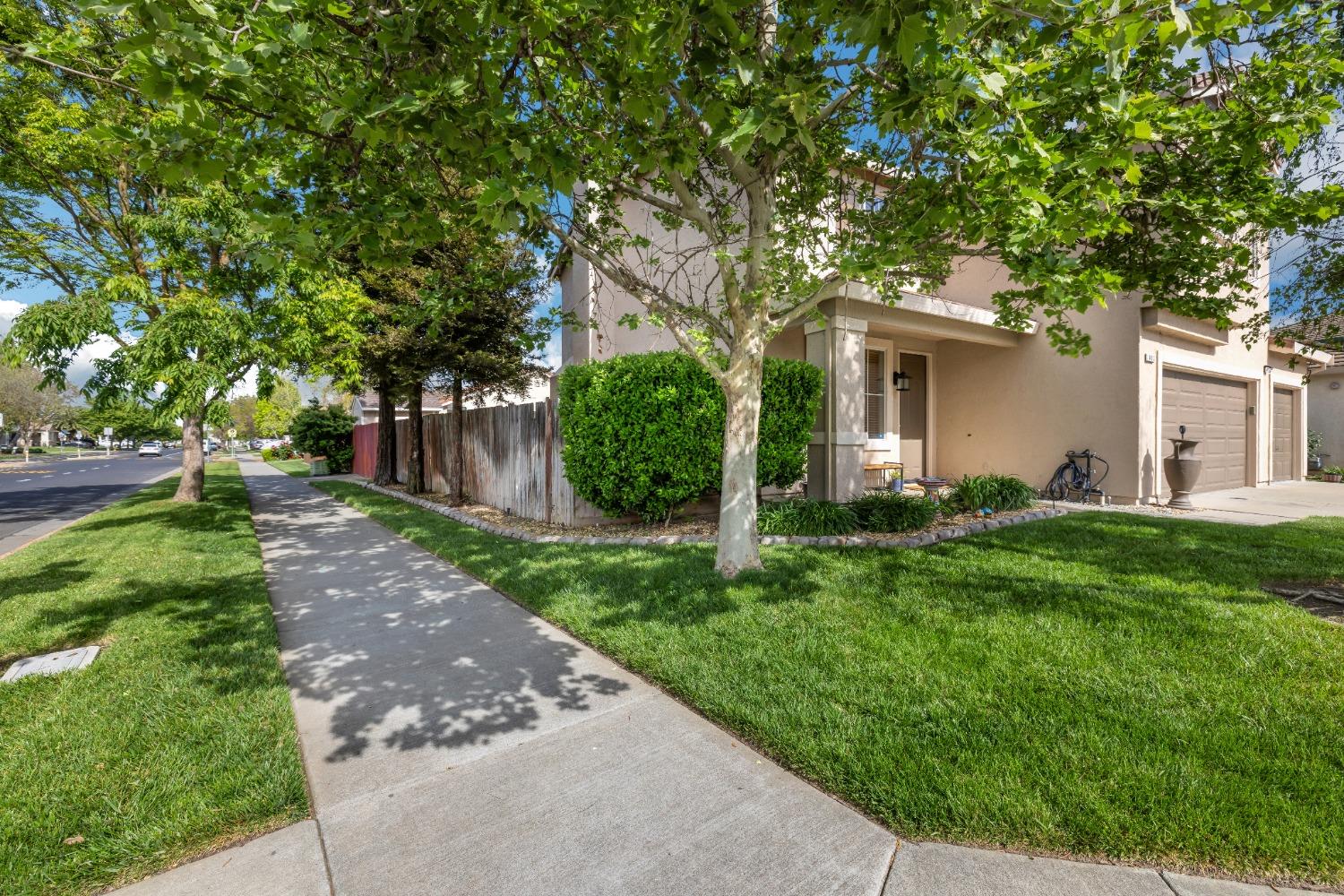 Detail Gallery Image 53 of 54 For 803 Wallace Dr, Woodland,  CA 95776 - 3 Beds | 2/1 Baths