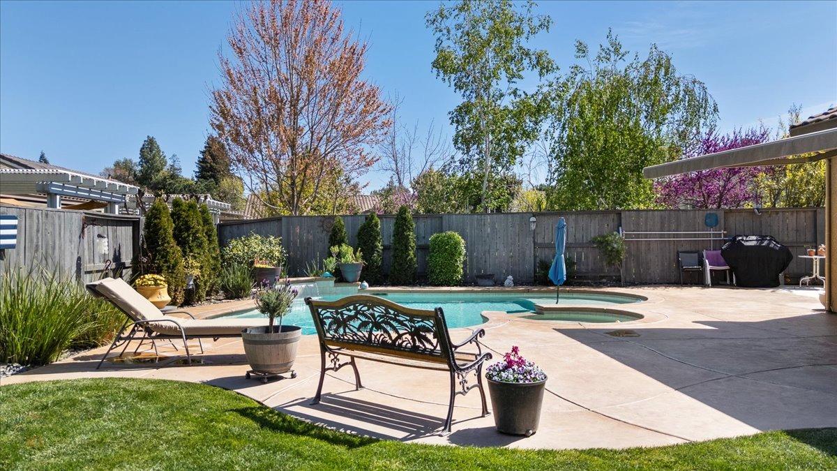 Detail Gallery Image 54 of 66 For 2828 Westport Cir, Oakdale,  CA 95361 - 3 Beds | 3 Baths