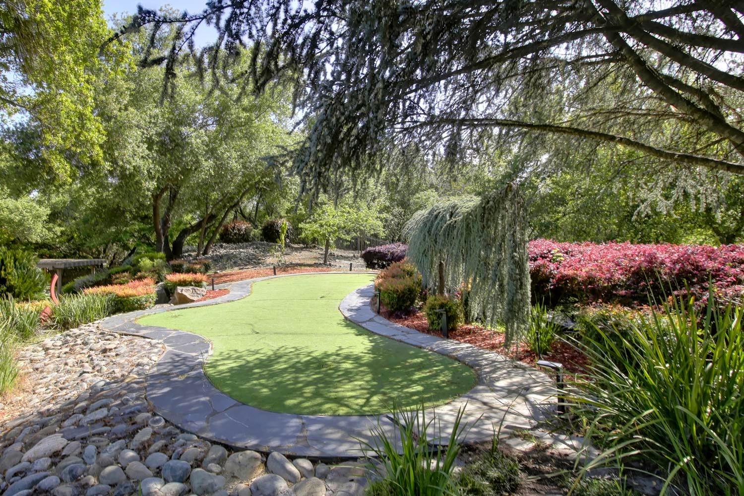 Detail Gallery Image 60 of 76 For 1946 Empire Oaks Ct, Gold River,  CA 95670 - 4 Beds | 4/2 Baths