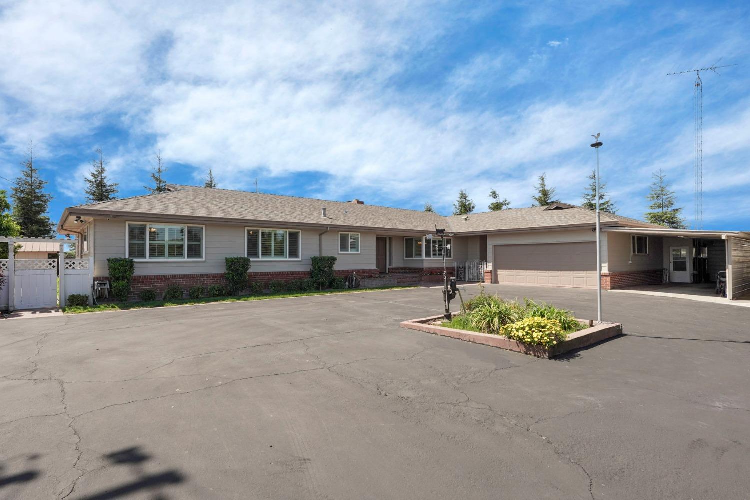 Detail Gallery Image 1 of 60 For 790 French Camp Rd, Stockton,  CA 95206 - 3 Beds | 2 Baths