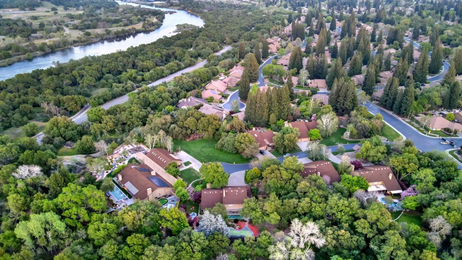 Detail Gallery Image 74 of 76 For 1946 Empire Oaks Ct, Gold River,  CA 95670 - 4 Beds | 4/2 Baths