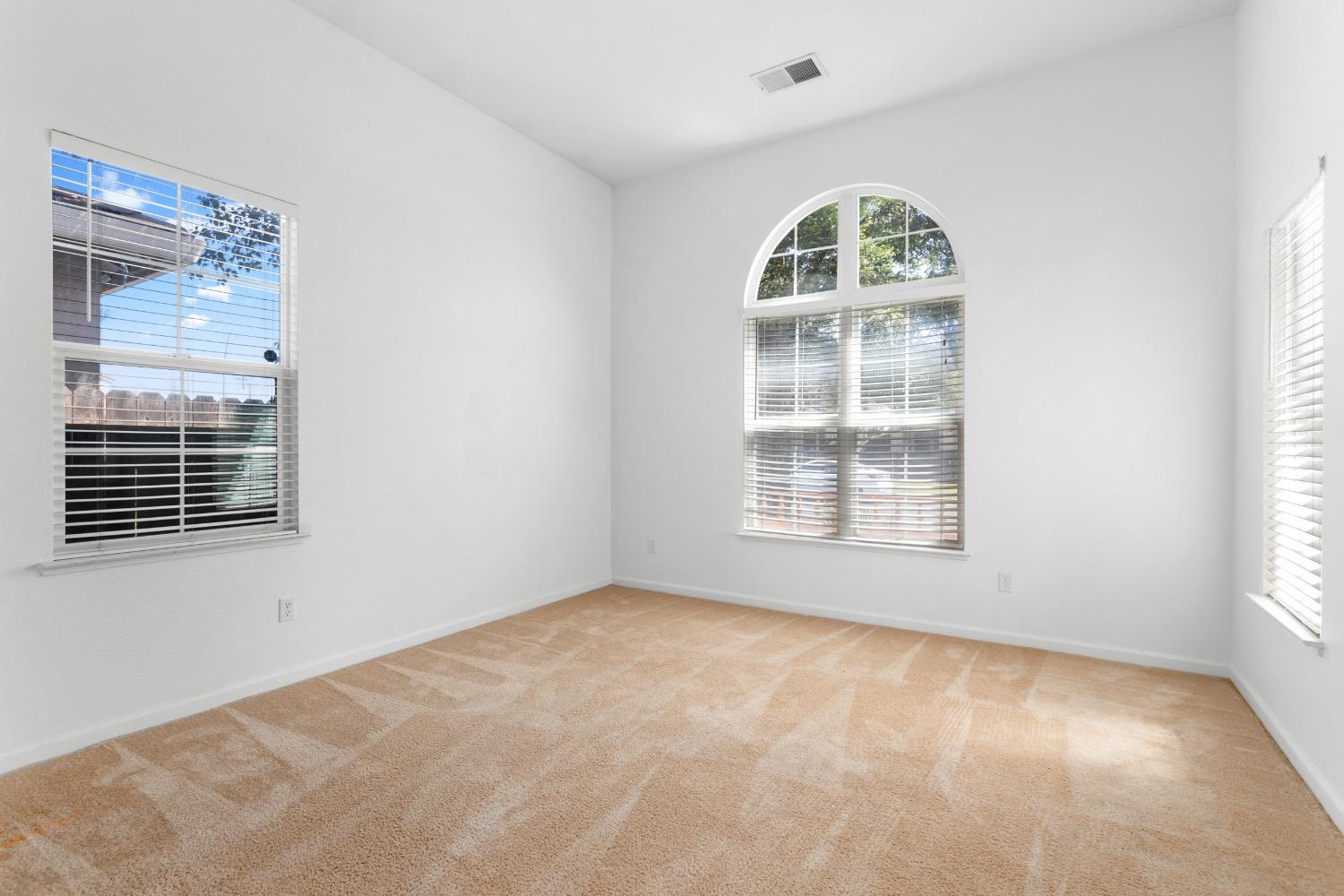 Detail Gallery Image 7 of 37 For 4213 Reunion Ct, Modesto,  CA 95356 - 4 Beds | 3 Baths