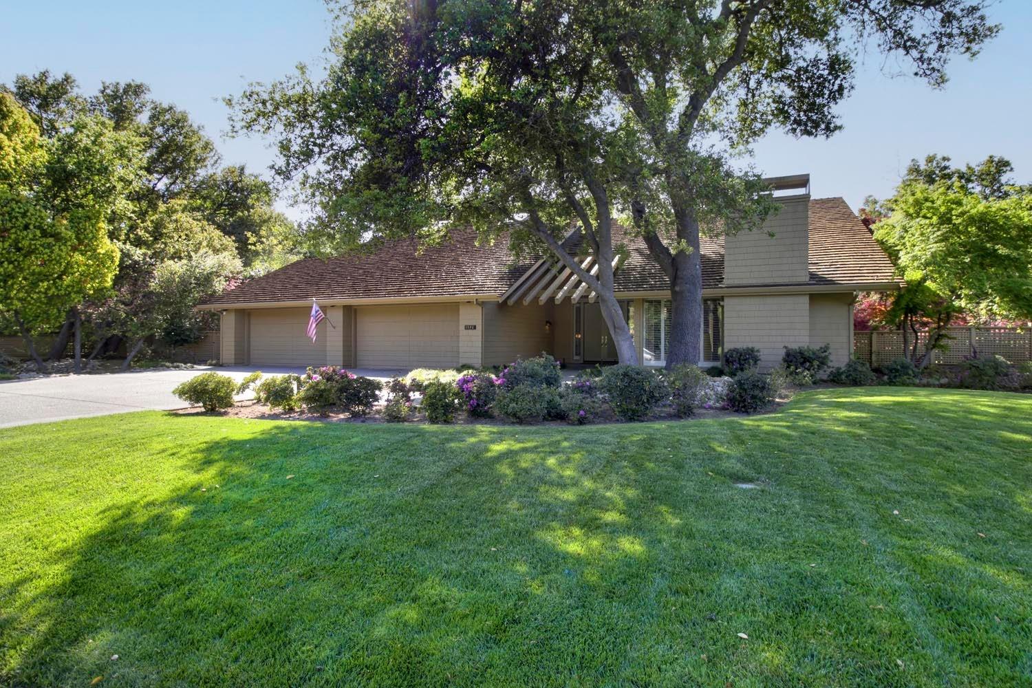 Detail Gallery Image 67 of 76 For 1946 Empire Oaks Ct, Gold River,  CA 95670 - 4 Beds | 4/2 Baths