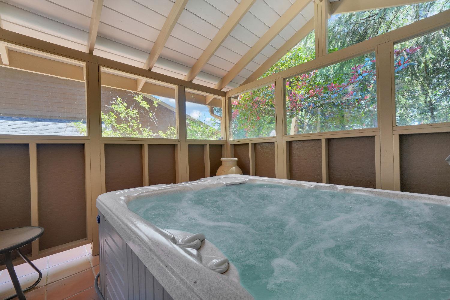 Detail Gallery Image 5 of 75 For 16724 Alpine Dr, Pioneer,  CA 95666 - 3 Beds | 2/1 Baths