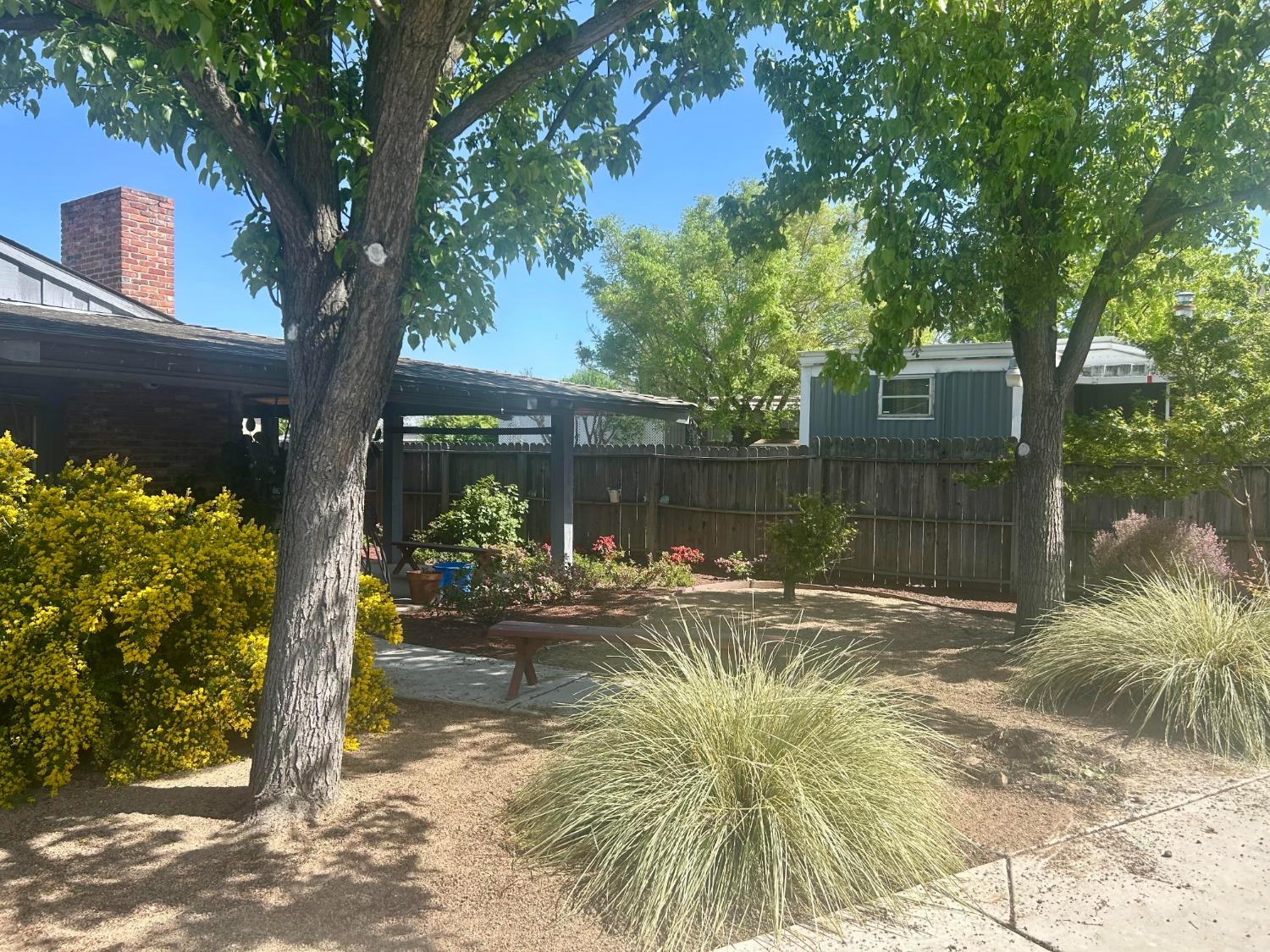 Detail Gallery Image 30 of 33 For 902 Del Paso Blvd 125, Sacramento,  CA 95815 - 2 Beds | 1 Baths