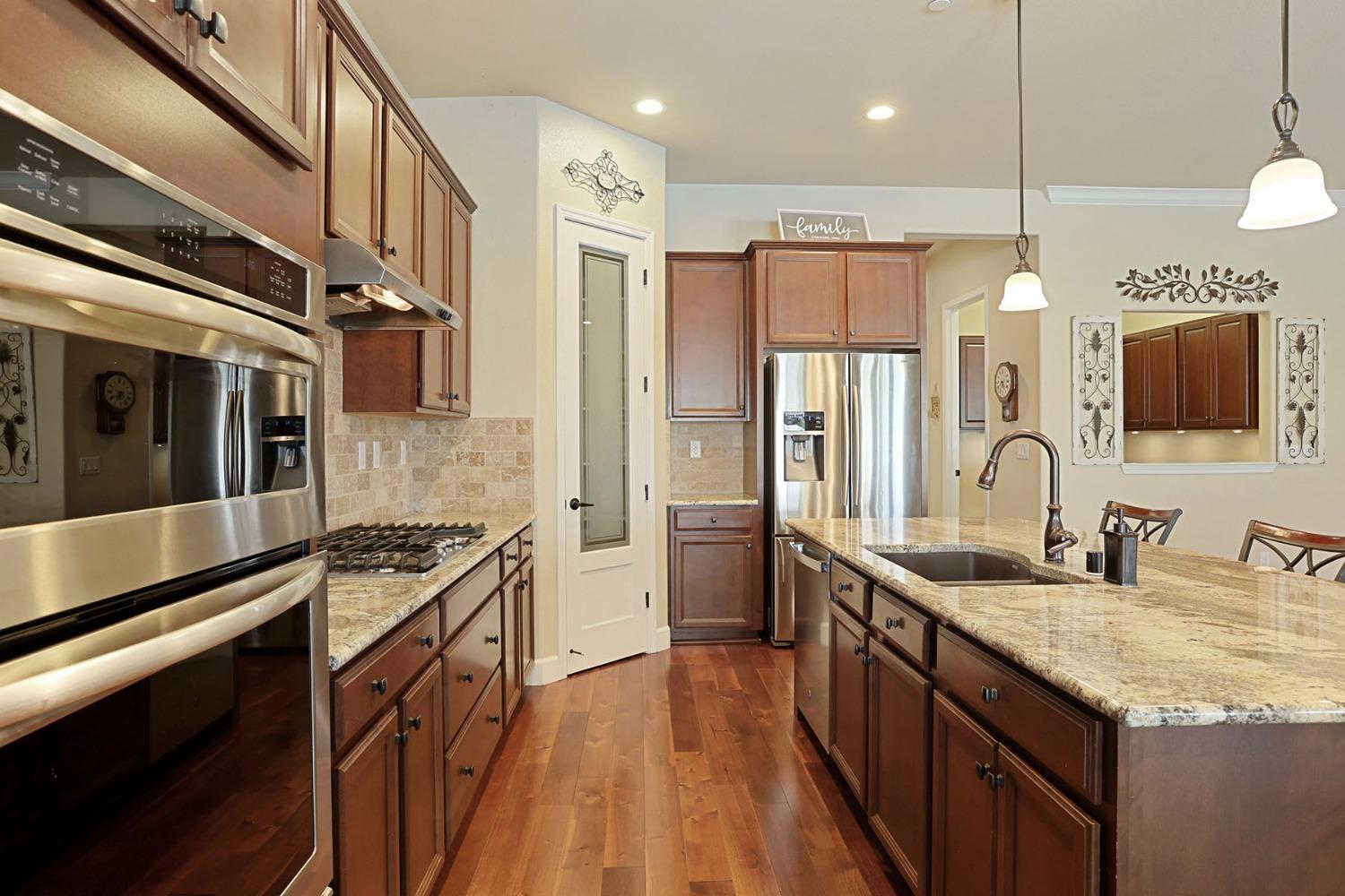 Detail Gallery Image 22 of 75 For 2609 Roseberry Ave, Manteca,  CA 95336 - 3 Beds | 2 Baths