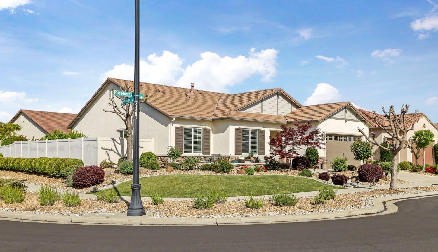 Detail Gallery Image 6 of 75 For 2609 Roseberry Ave, Manteca,  CA 95336 - 3 Beds | 2 Baths
