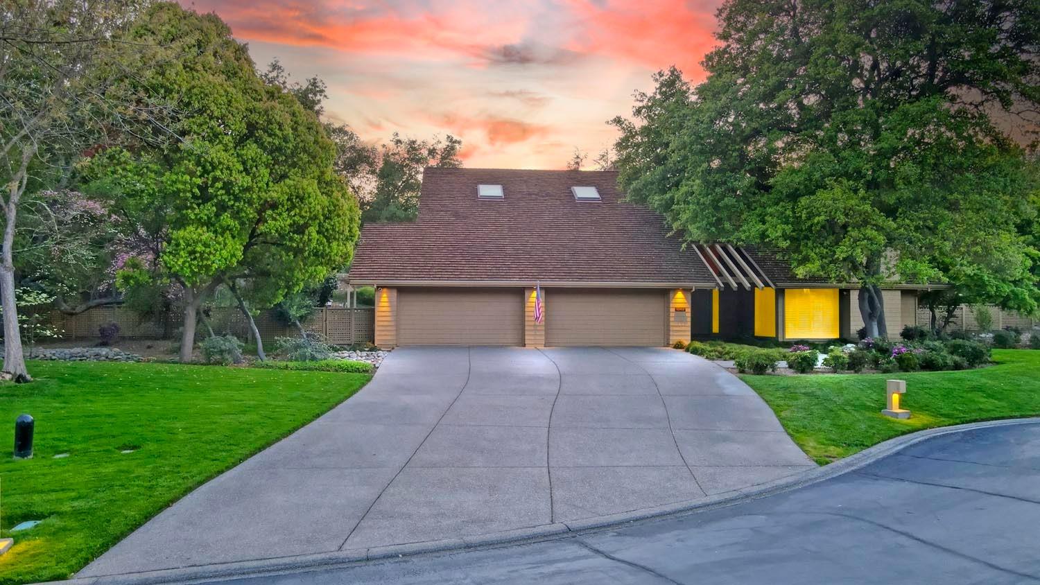 Detail Gallery Image 70 of 76 For 1946 Empire Oaks Ct, Gold River,  CA 95670 - 4 Beds | 4/2 Baths
