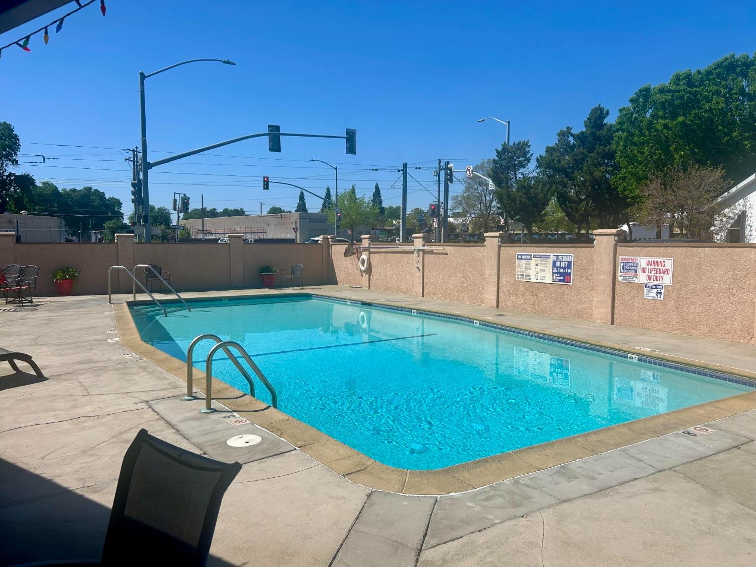 Detail Gallery Image 32 of 33 For 902 Del Paso Blvd 125, Sacramento,  CA 95815 - 2 Beds | 1 Baths