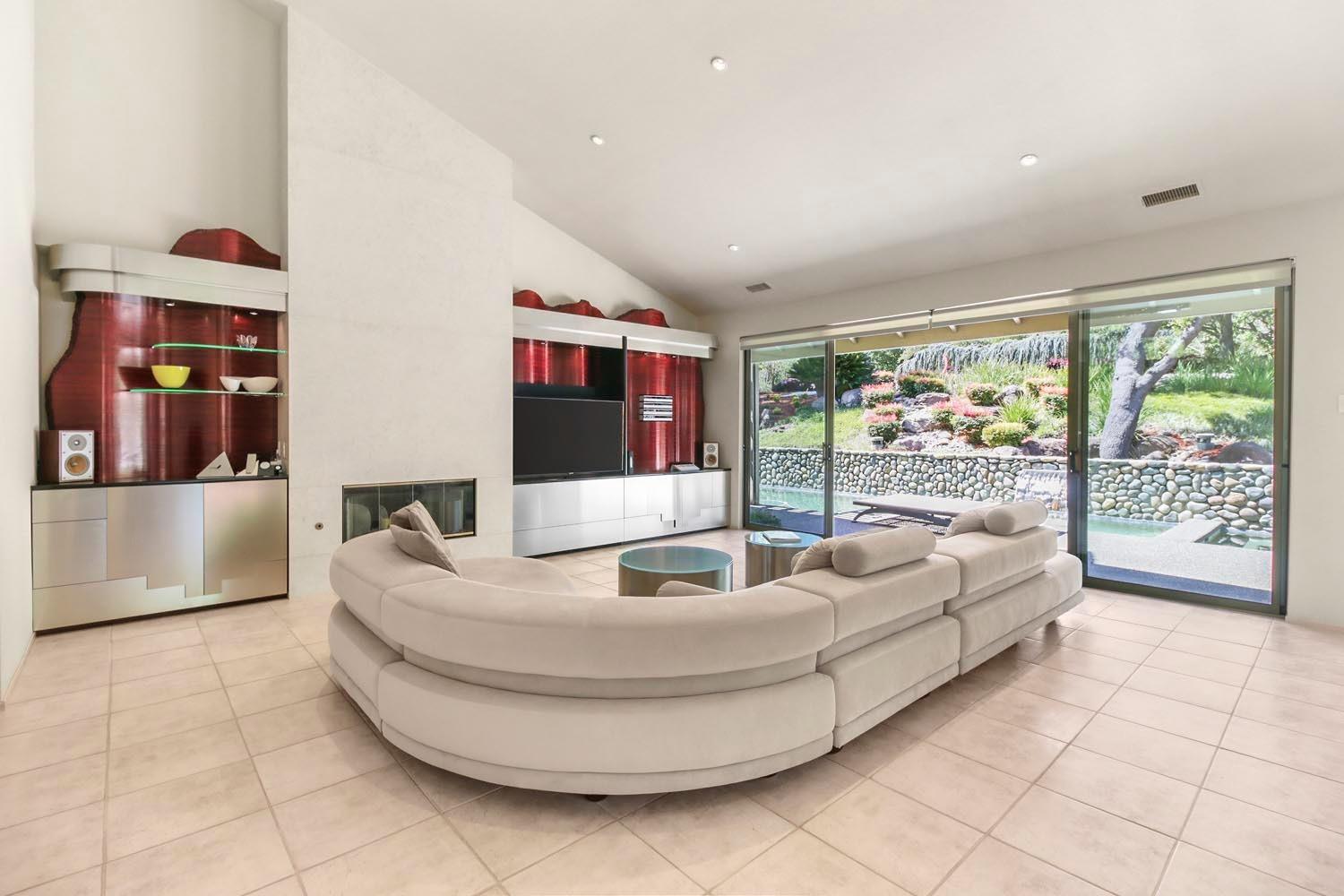 Detail Gallery Image 14 of 76 For 1946 Empire Oaks Ct, Gold River,  CA 95670 - 4 Beds | 4/2 Baths