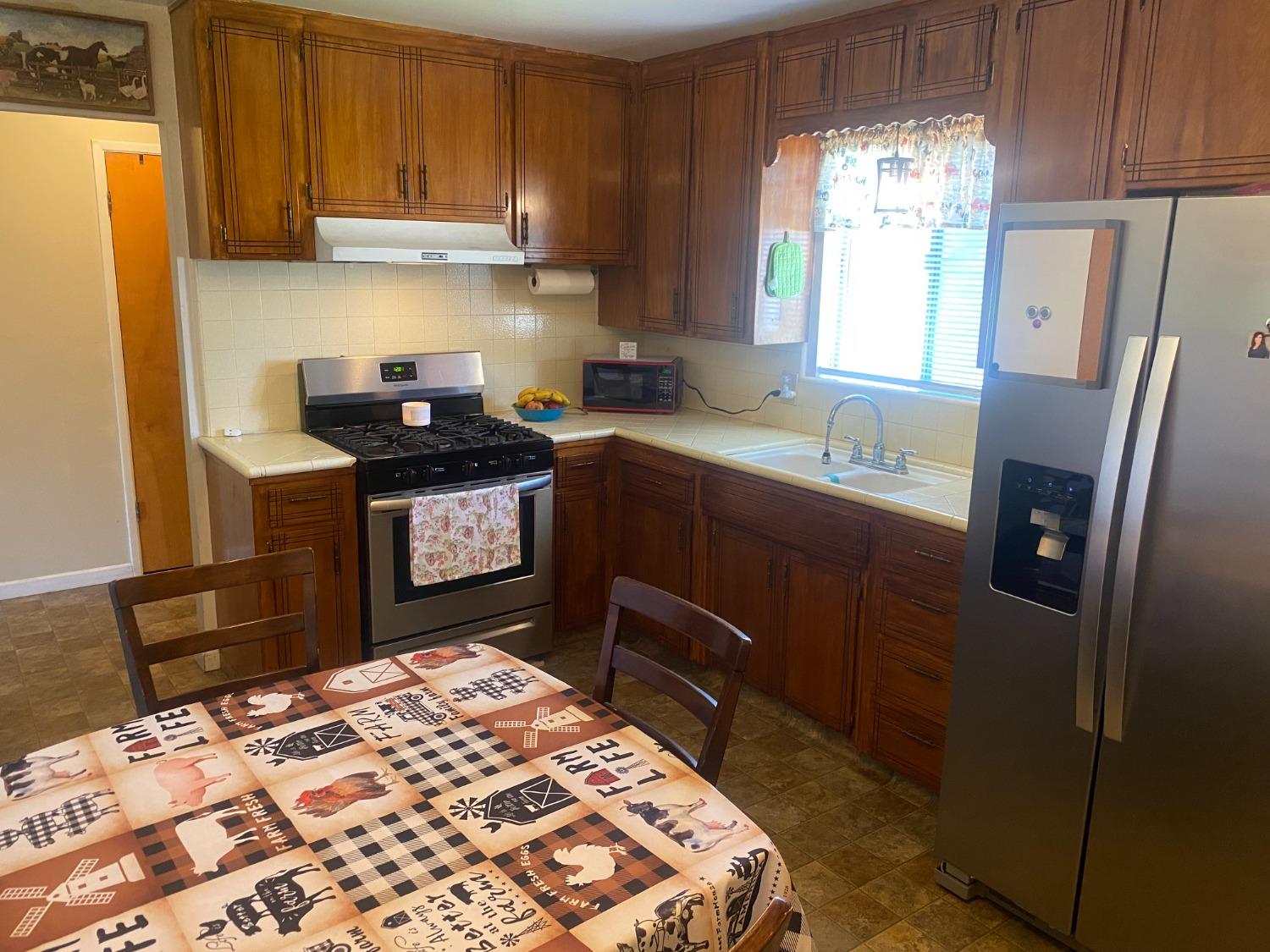 S Berkeley Avenue, Turlock, California image 8