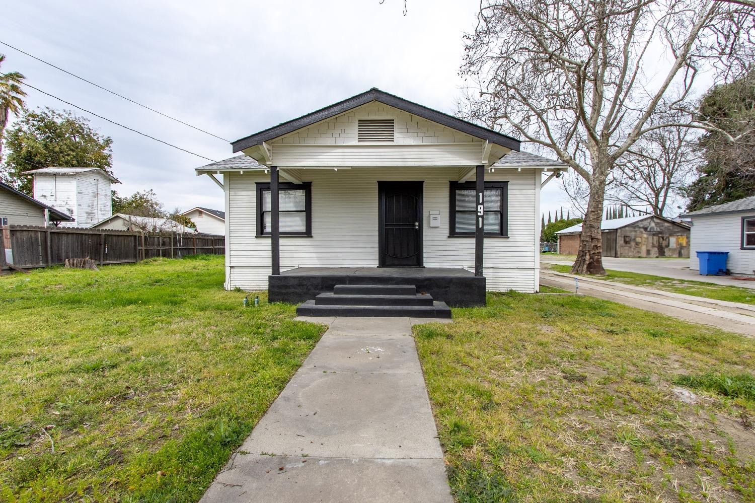 Almond Avenue, Turlock, California image 1