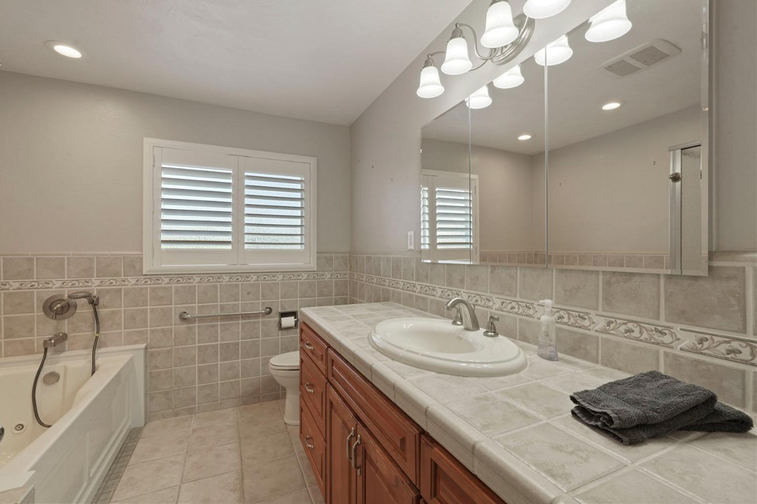 Detail Gallery Image 28 of 60 For 790 French Camp Rd, Stockton,  CA 95206 - 3 Beds | 2 Baths