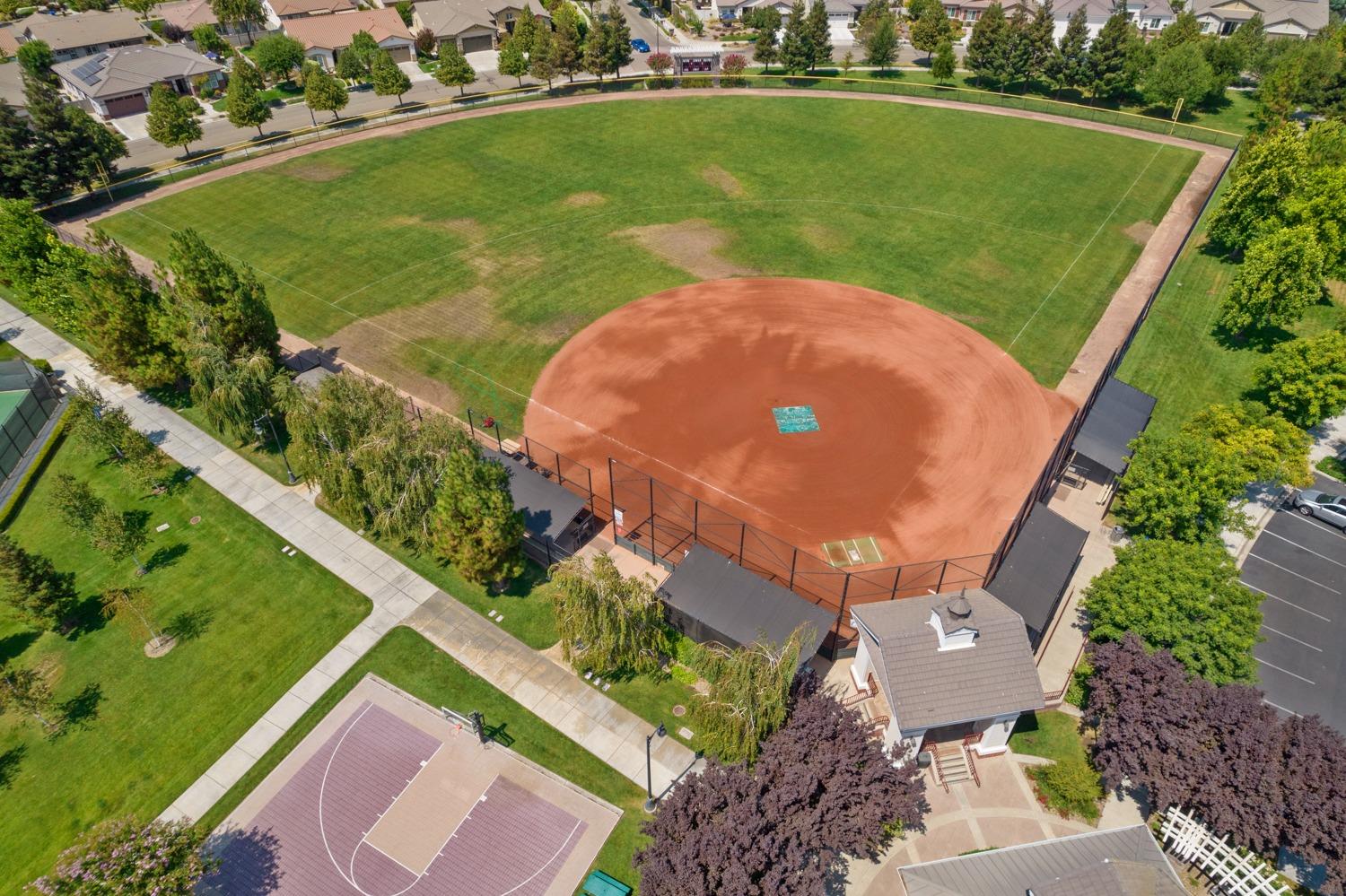 Detail Gallery Image 47 of 71 For 2681 Roseberry Ave, Manteca,  CA 95336 - 2 Beds | 2 Baths