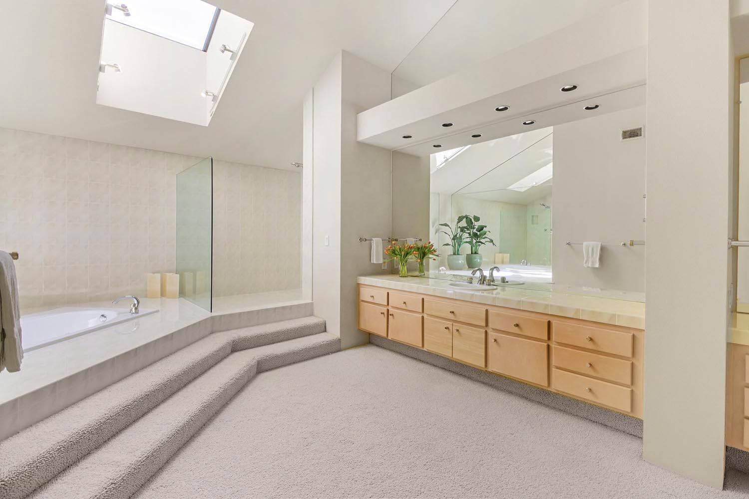 Detail Gallery Image 25 of 76 For 1946 Empire Oaks Ct, Gold River,  CA 95670 - 4 Beds | 4/2 Baths