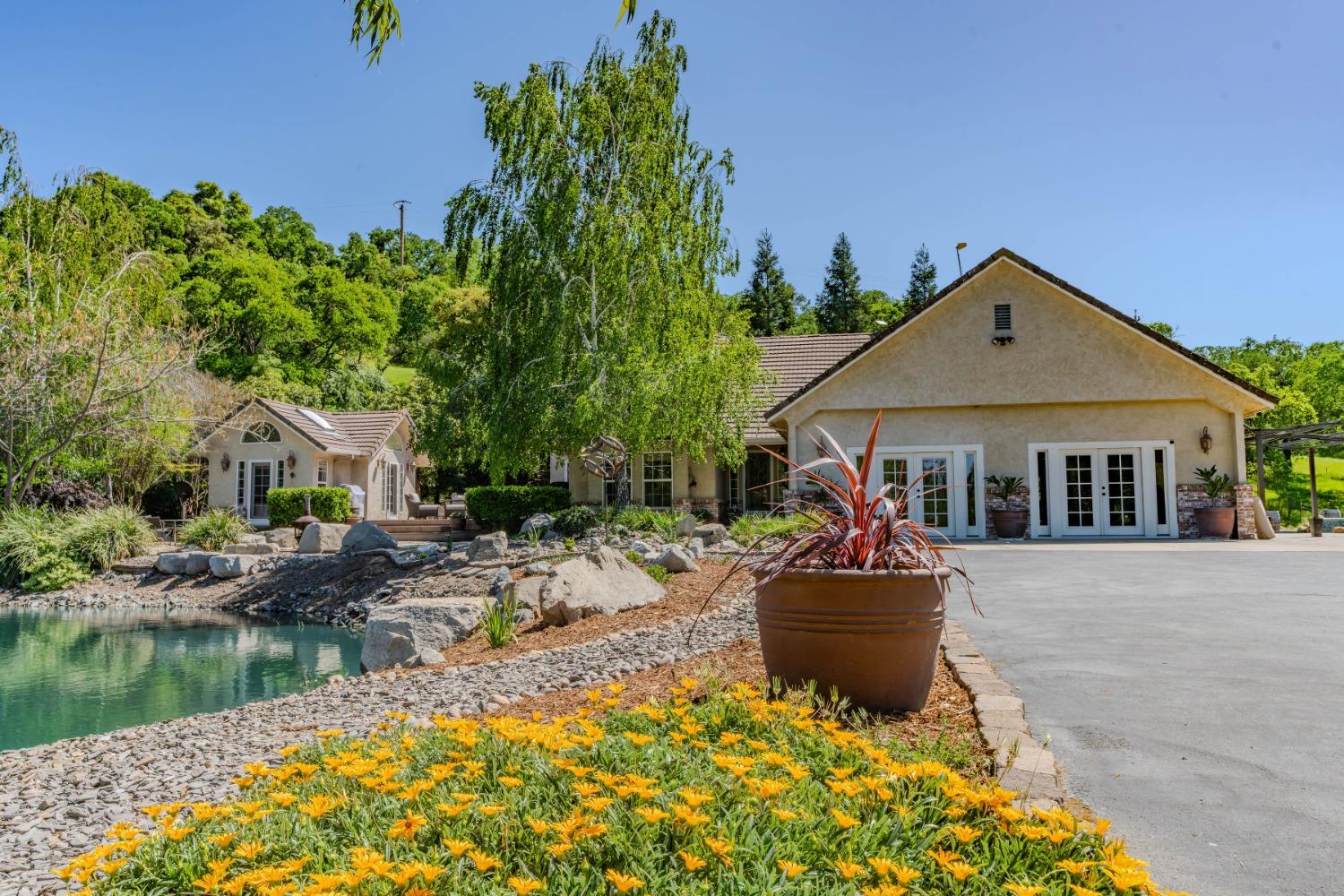 Detail Gallery Image 7 of 95 For 4784 Circle Hill Dr, Valley Springs,  CA 95252 - 3 Beds | 2 Baths