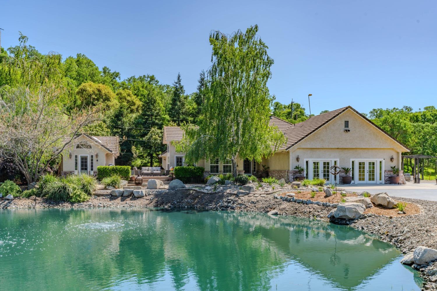 Detail Gallery Image 9 of 95 For 4784 Circle Hill Dr, Valley Springs,  CA 95252 - 3 Beds | 2 Baths
