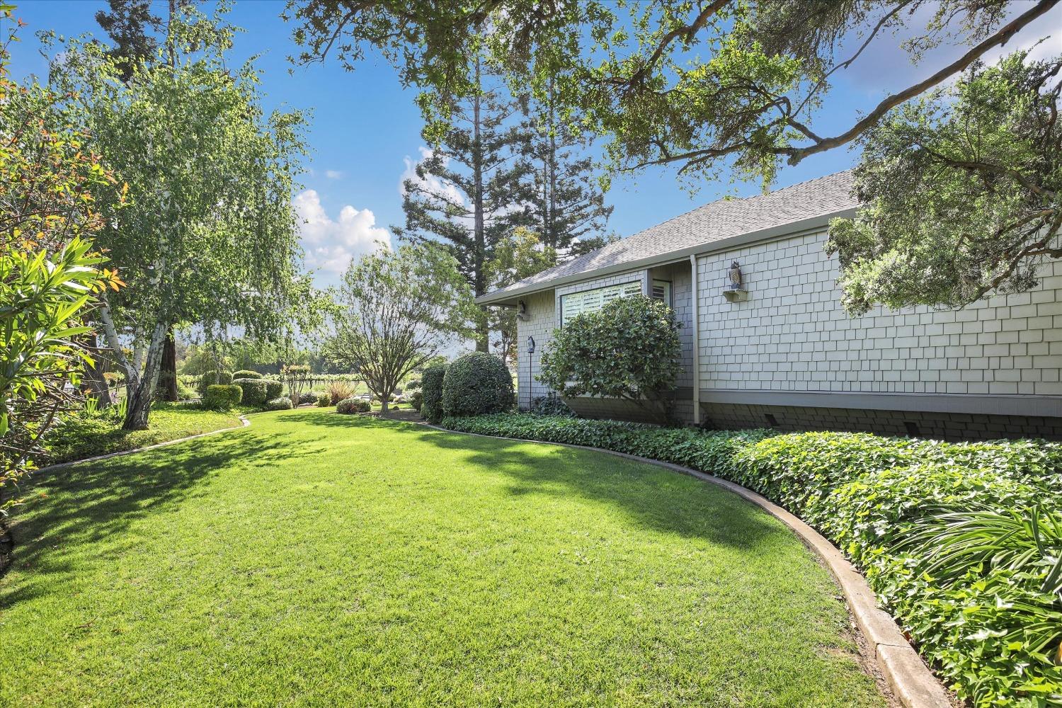 Detail Gallery Image 9 of 98 For 6596 E Realty Rd, Lodi,  CA 95240 - 4 Beds | 3/1 Baths