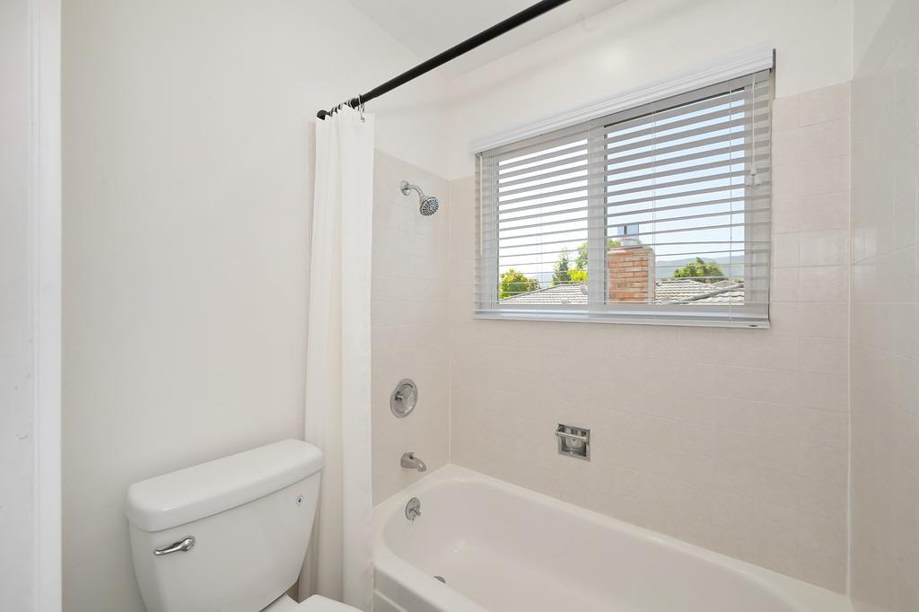 Mount Holly Drive, San Jose, California image 40
