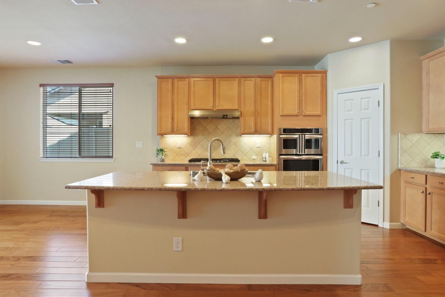 Detail Gallery Image 10 of 71 For 2681 Roseberry Ave, Manteca,  CA 95336 - 2 Beds | 2 Baths