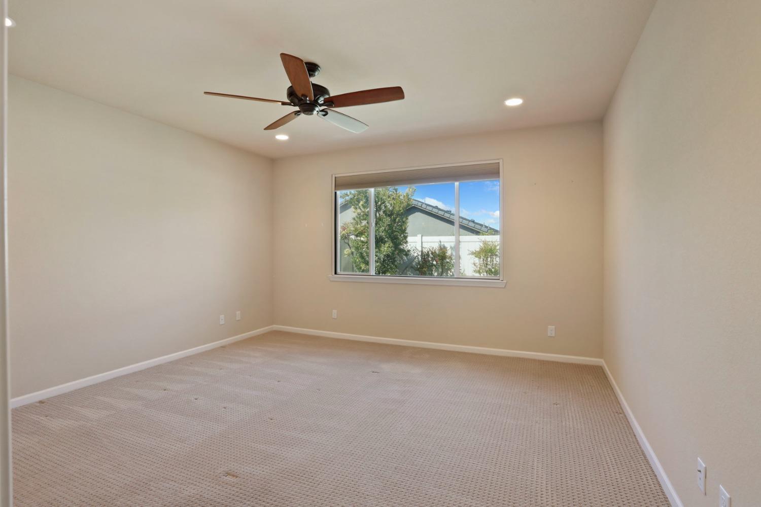 Detail Gallery Image 18 of 71 For 2681 Roseberry Ave, Manteca,  CA 95336 - 2 Beds | 2 Baths